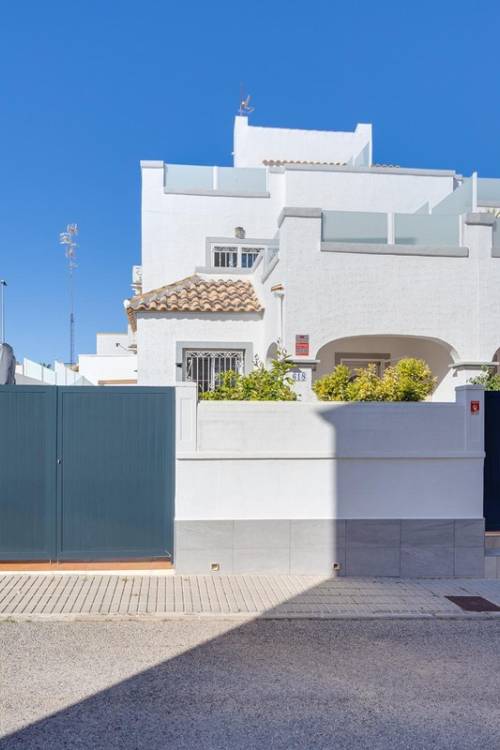 Chalet - Venta - Orihuela - Orihuela Costa
