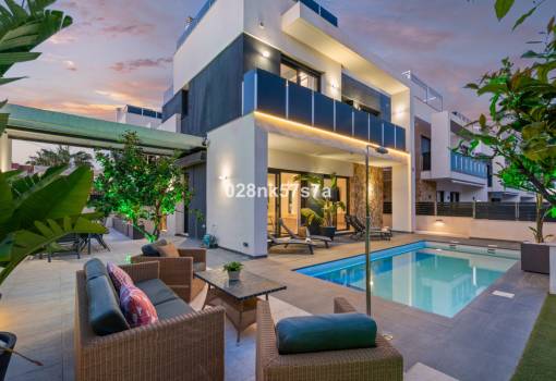 Chalet - Venta - Orihuela - RO--46104