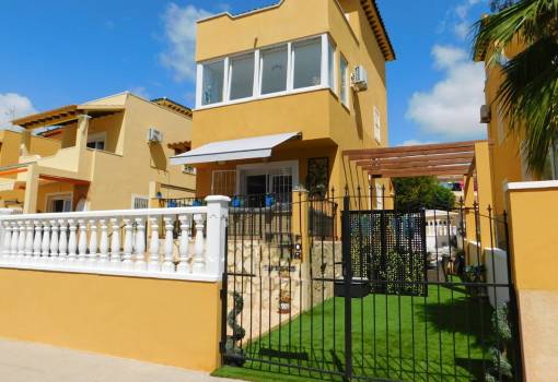 Chalet - Venta - Orihuela - Villamartin