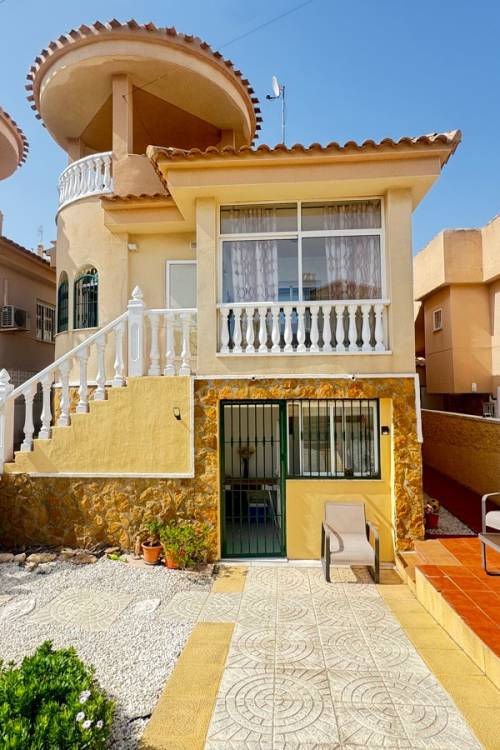 Chalet - Venta - Orihuela - Villamartin