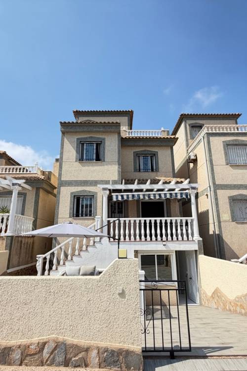 Chalet - Venta - Orihuela - Villamartin