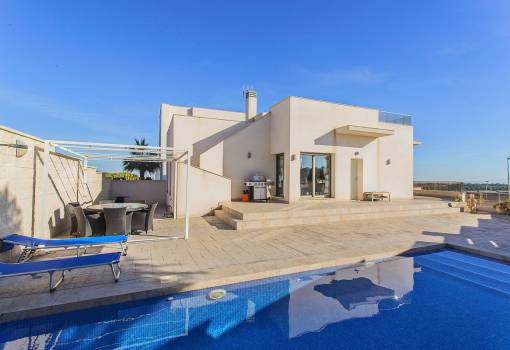 Chalet - Venta - San Miguel de Salinas - RO-75170