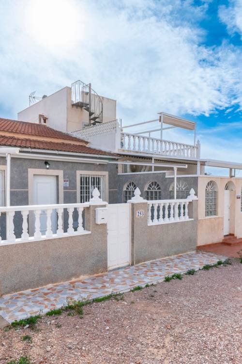 Chalet - Venta - Torrevieja - El chaparral