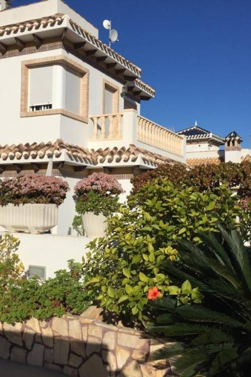 Chalet - Venta - Torrevieja - La Mata