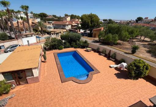Chalet - Venta - Torrevieja - RO-30313