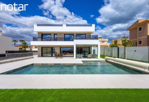 Chalet - Venta - Torrevieja - RO-96530