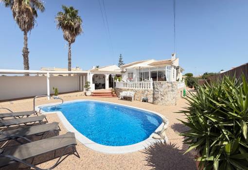 Chalet - Venta - Torrevieja - San Luis