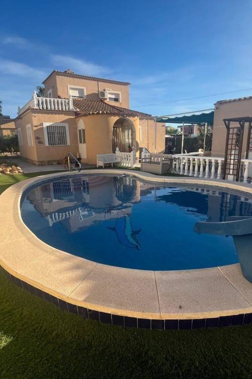 Chalet - Venta - Torrevieja - San Luis