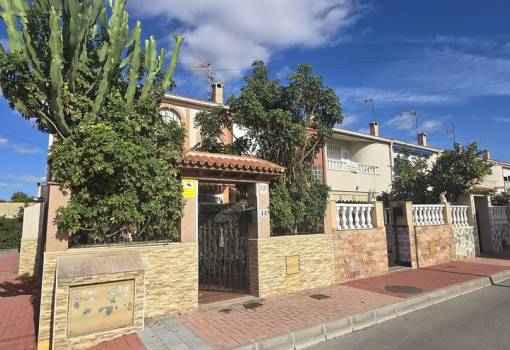 Chalet - Venta - Torrevieja - Torrevieja Centro