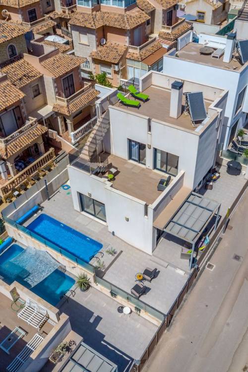 Chalet - Venta - Torrevieja - Torrevieja Centro