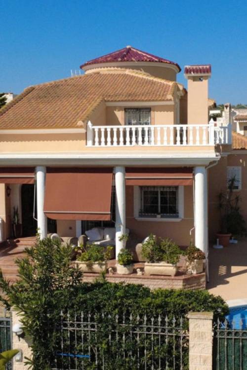 Chalet - Venta - Torrevieja - Torrevieja Centro