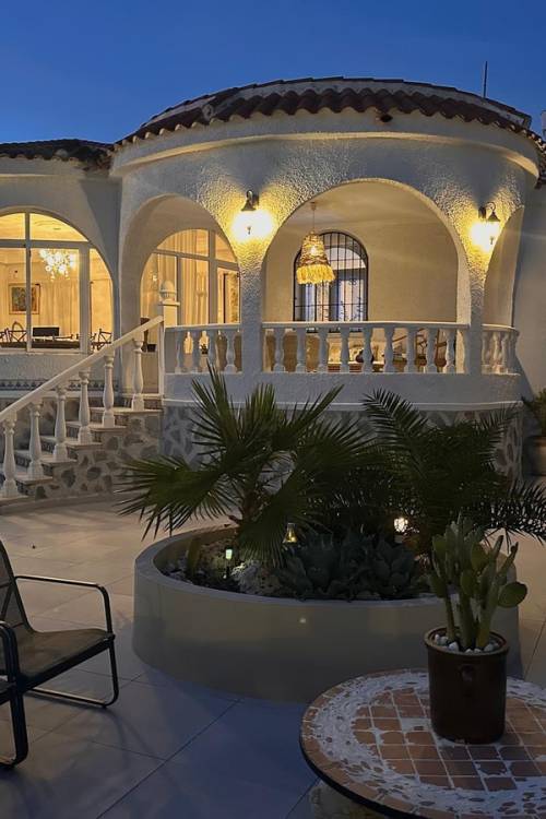 Chalet - Venta - Torrevieja - Torrevieja Centro