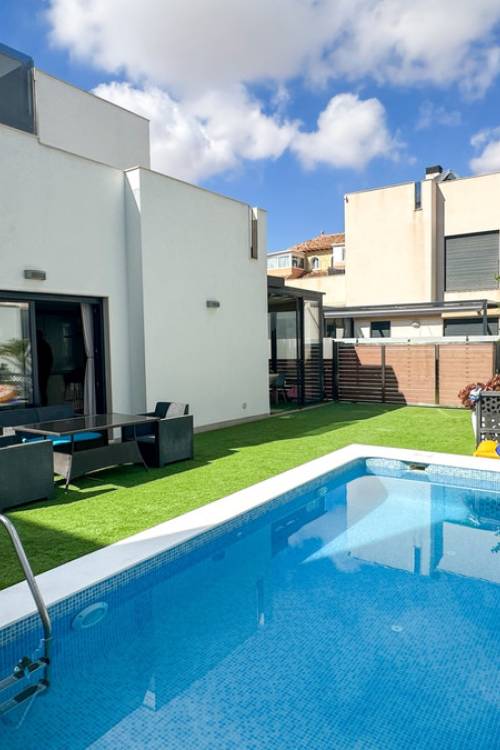 Chalet - Venta - Torrevieja - Torrevieja Centro