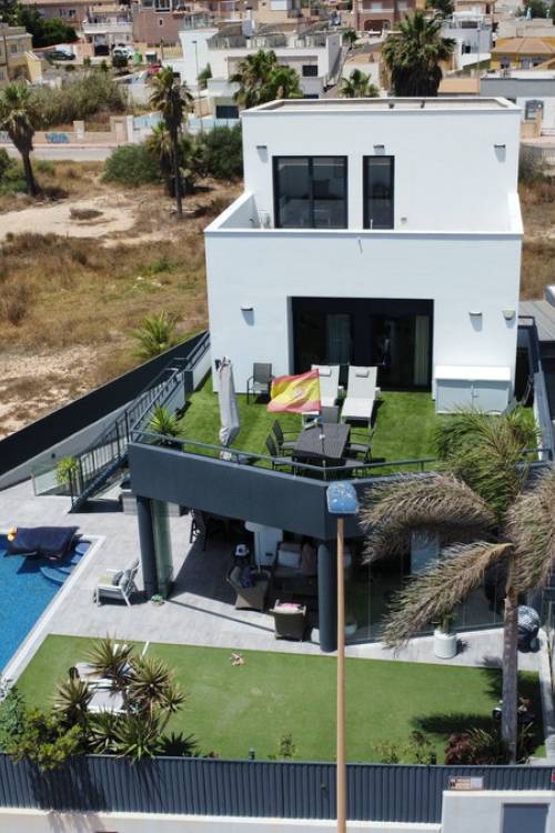 Chalet - Venta - Torrevieja - Torrevieja Centro