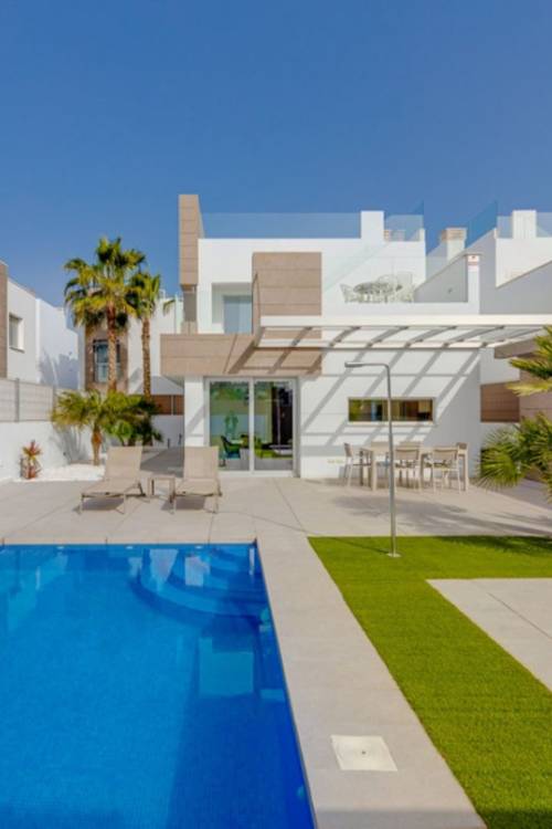 Chalet - Venta - Urbanización El Raso - Urbanización El Raso