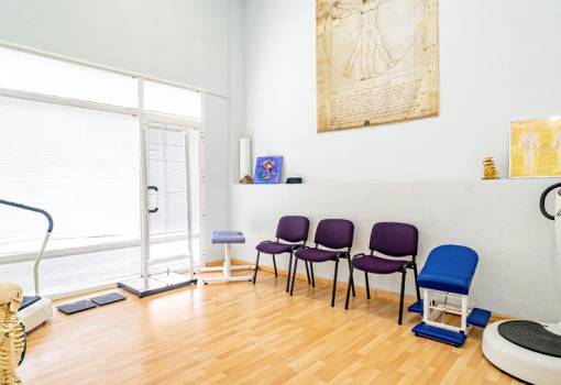 Commercial property - Sale - L'Alfás del Pi - RO--20744