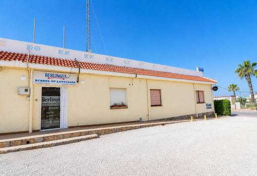 Commercial property - Sale - Rojales - Doña Pepa