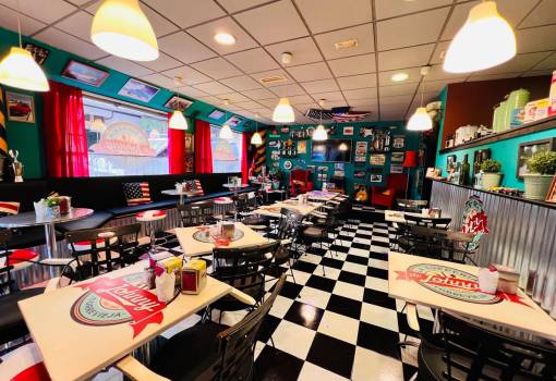 Commercial property - Sale - Torrevieja - Torrevieja Centro