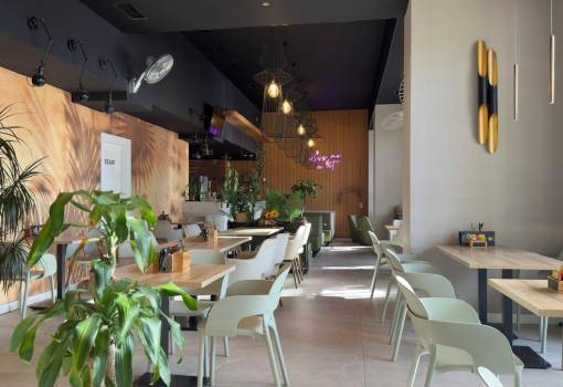 Commercial property - Venta - Benidorm - RO-17368