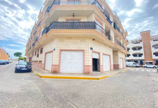 Commercial property - Venta - Formentera del Segura - Formentera del Segura Centro