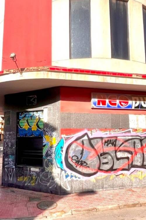 Commercial property - Venta - Torrevieja - Playa del Cura