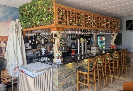 Commercial property - Venta - Torrevieja - Torrevieja Centro