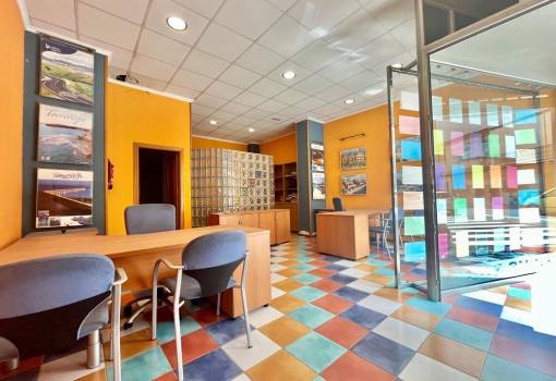 Commercial Unit - Venta - Torrevieja - Playa de los Locos