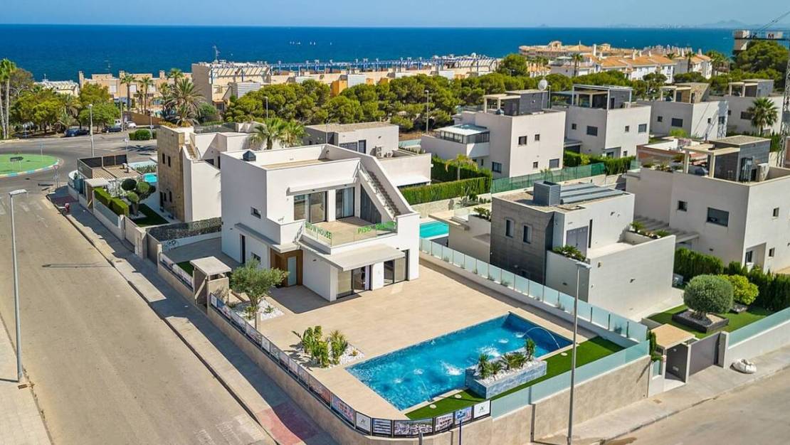 Nueva construcción  - Chalet - Campoamor