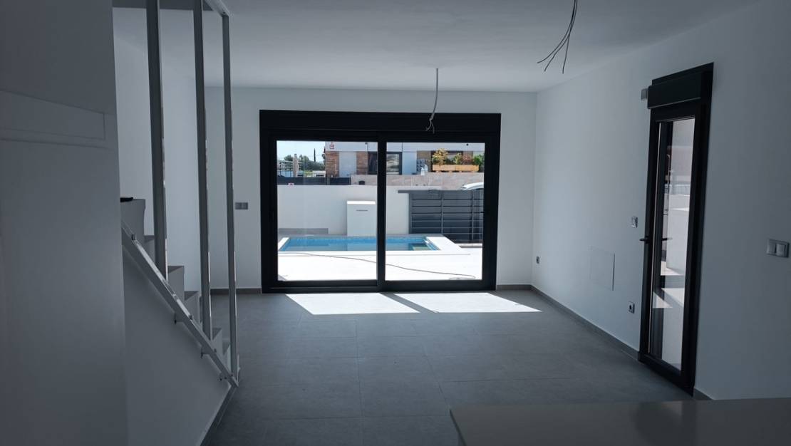 Nueva construcción  - Chalet - Daya Nueva - Daya Nueva Centro