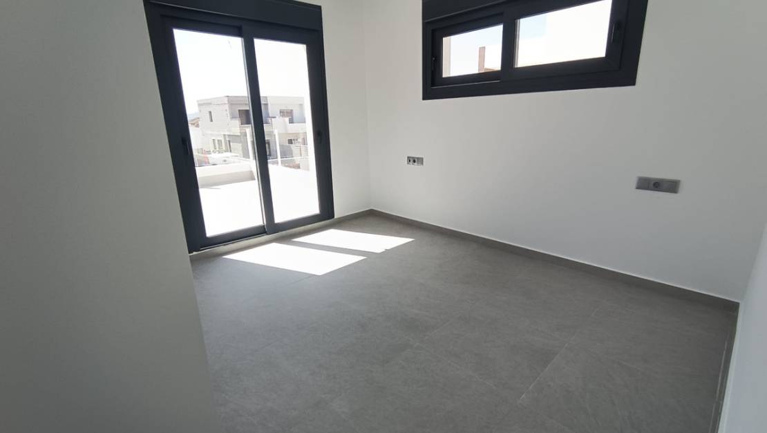 Nueva construcción  - Chalet - Daya Nueva - Daya Nueva Centro