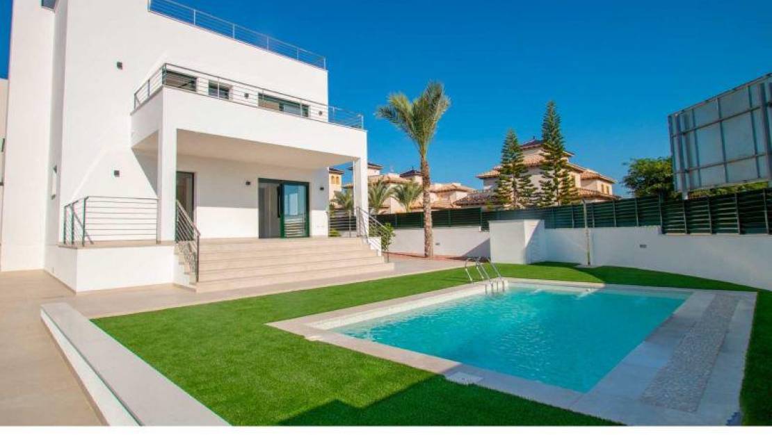 Nueva construcción  - Chalet - La Marina - La Marina / El Pinet