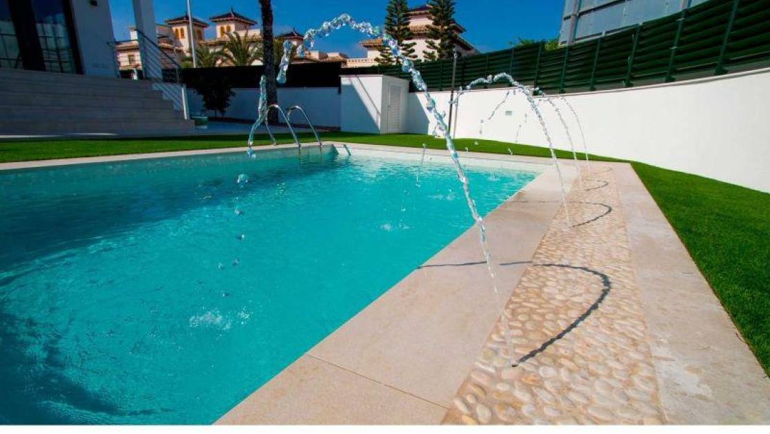 Nueva construcción  - Chalet - La Marina - La Marina / El Pinet