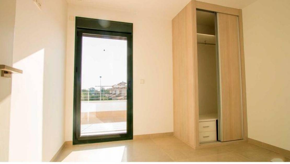 Nueva construcción  - Chalet - La Marina - La Marina / El Pinet
