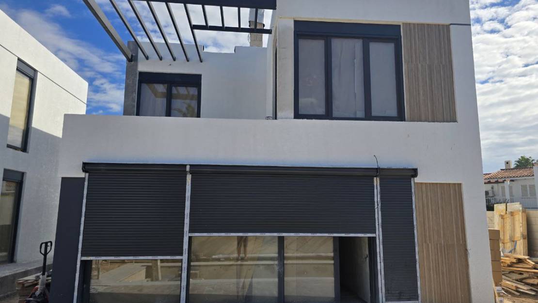 Nueva construcción  - Chalet - La Nucía - La Nucia Centro