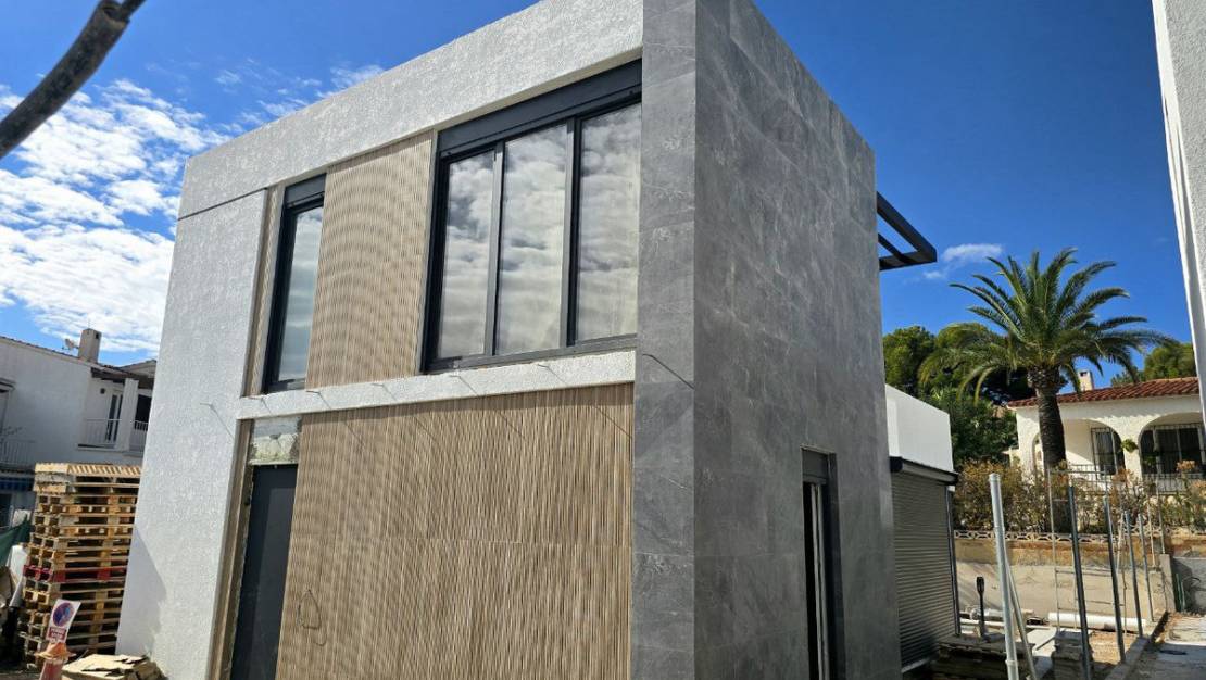Nueva construcción  - Chalet - La Nucía - La Nucia Centro