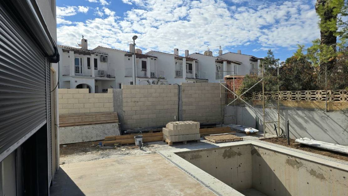 Nueva construcción  - Chalet - La Nucía - La Nucia Centro