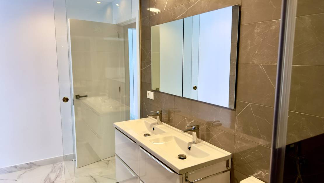 Nueva construcción  - Chalet - Los Montesinos - La Marquesa