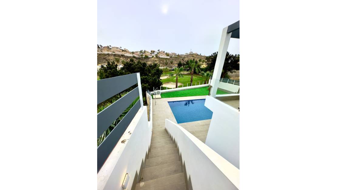 Nueva construcción  - Chalet - Los Montesinos - La Marquesa