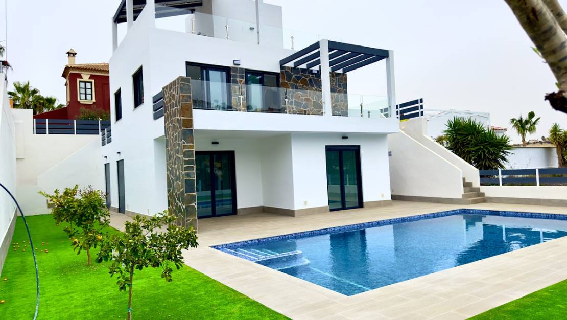 Nueva construcción  - Chalet - Los Montesinos - La Marquesa