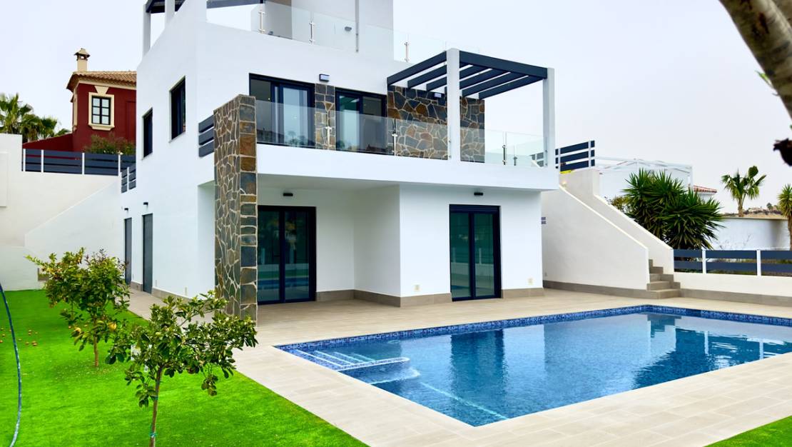 Nueva construcción  - Chalet - Los Montesinos - La Marquesa