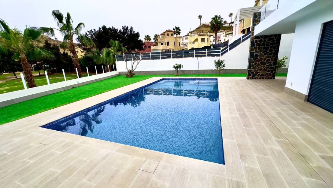 Nueva construcción  - Chalet - Los Montesinos - La Marquesa