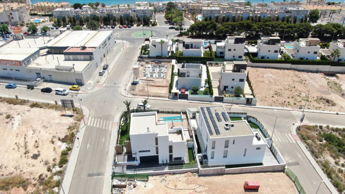 Nueva construcción  - Chalet - Orihuela - Dehesa de Campoamor