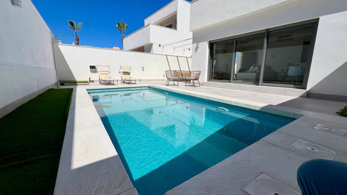 Nueva construcción  - Chalet - Orihuela - La Zenia
