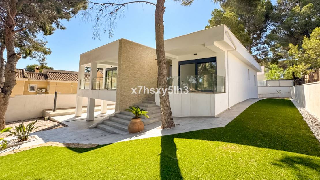 Nueva construcción  - Chalet - Orihuela - Los Balcones