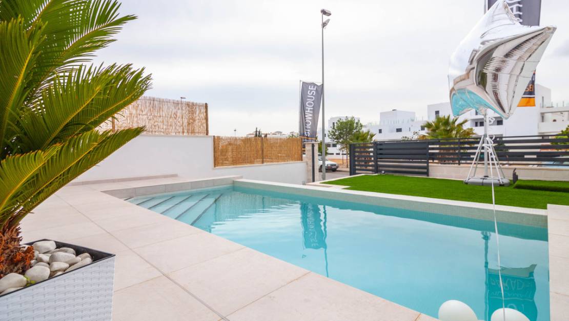 Nueva construcción  - Chalet - Orihuela - Villamartin