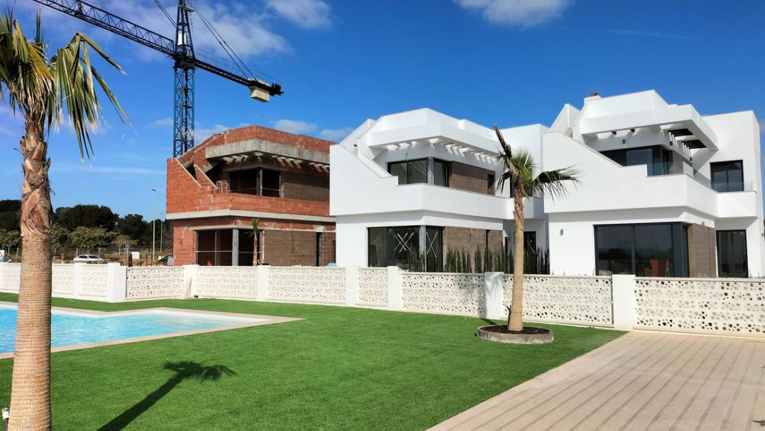 Nueva construcción  - Chalet - Pilar de la Horadada - Pilar de la Horadada Centro