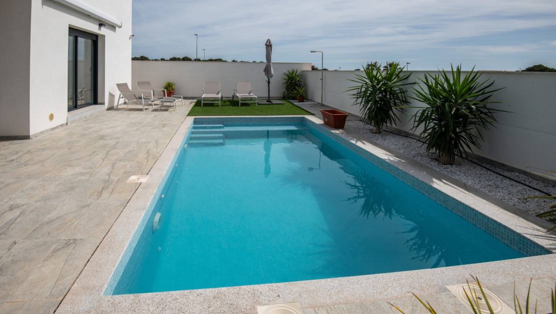 Nueva construcción  - Chalet - Pilar de la Horadada - Pinar de Campoverde
