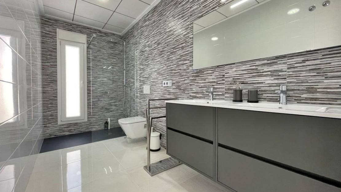 Nueva construcción  - Chalet - Rojales - Rojales Centro