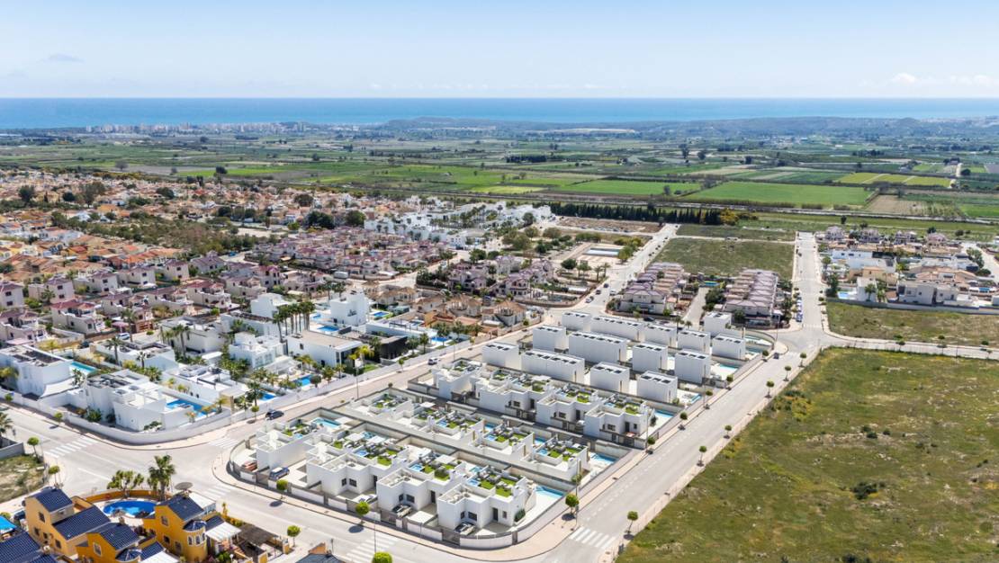 Nueva construcción  - Chalet - San Fulgencio - La Marina