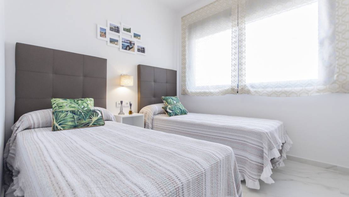 Nueva construcción  - Chalet - San Miguel de Salinas - San Miguel de Salinas Centro
